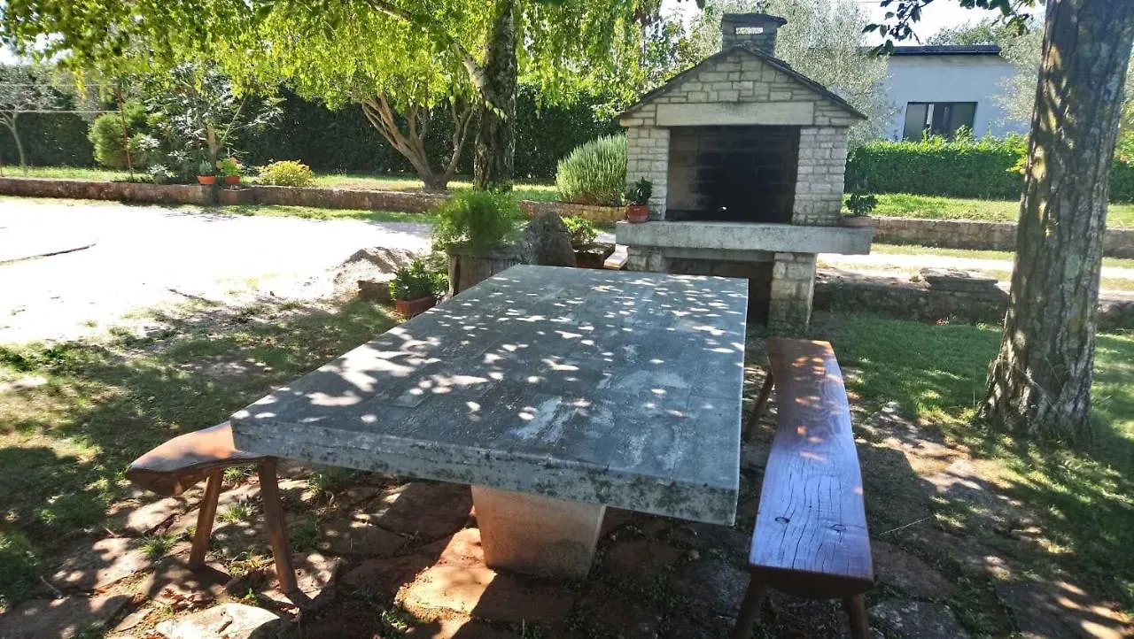 Holiday Home In Umag/Istrien 31247 Chorwacja
